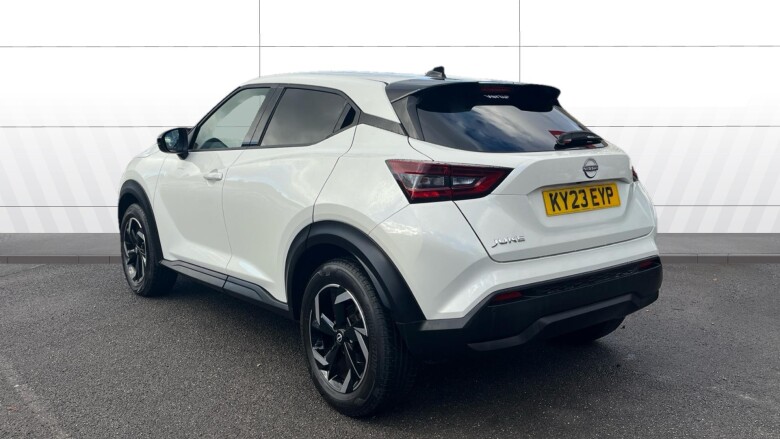 Nissan Juke 1.0 DiG-T 114 N-Connecta 5dr DCT Petrol Hatchback